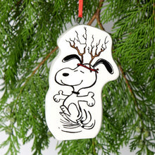 Load image into Gallery viewer, Peanuts Bauble Antlers