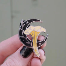 Load image into Gallery viewer, Chanterelle Enamel Pin Badge