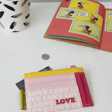 Load image into Gallery viewer, Snoopy Love Zip Purse