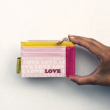 Load image into Gallery viewer, Snoopy Love Zip Purse