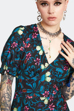 Load image into Gallery viewer, Venus Flytrap Print Midi Dress