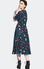 Load image into Gallery viewer, Venus Flytrap Print Midi Dress