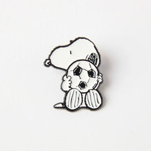 Load image into Gallery viewer, Peanuts Sport Enamel Pin - Football