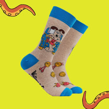 Load image into Gallery viewer, GROMIT KNITTING SOCKS - SOCKTOPUS X WALLACE &amp; GROMIT