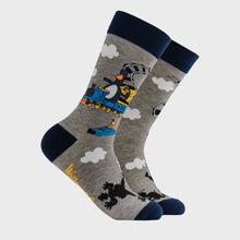 Load image into Gallery viewer, FEATHER'S TRAIN SOCKS - SOCKTOPUS X WALLACE &amp; GROMIT