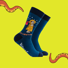 Load image into Gallery viewer, IT'S A DOG'S LIFE SOCKS - SOCKTOPUS X WALLACE &amp; GROMIT