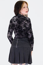 Load image into Gallery viewer, Flocked Skull Crop Top