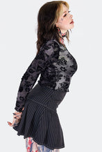 Load image into Gallery viewer, Flocked Skull Crop Top