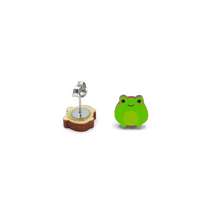 Load image into Gallery viewer, Frog Stud Earrings